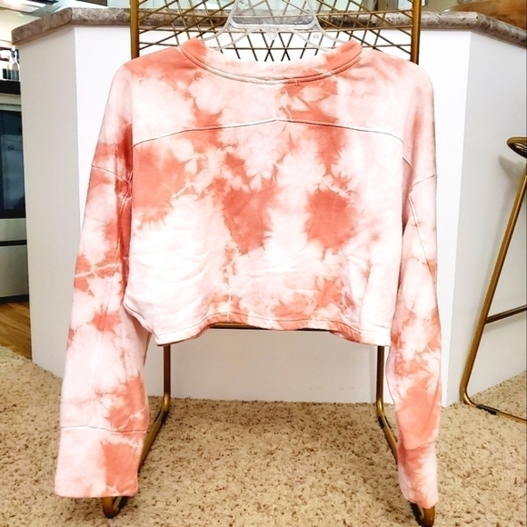 Lulu's | Keep Moving On Sweatshirt - Picture 4 of 5